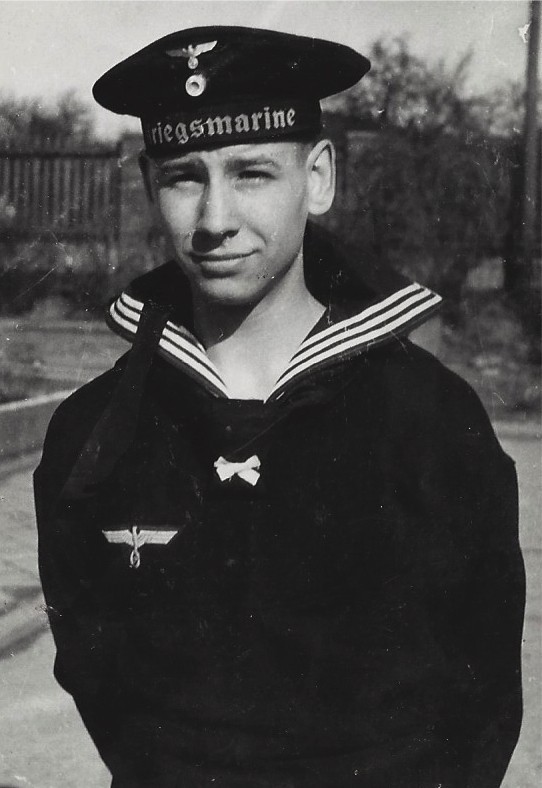 Verlebte das Weihnachtsfest 1944 an Bord der „Admiral Scheer“: Kurt Reschke, hier als Rekrut der Kriegsmarine im Februar 1944. Bildvorlage: Kurt Reschke