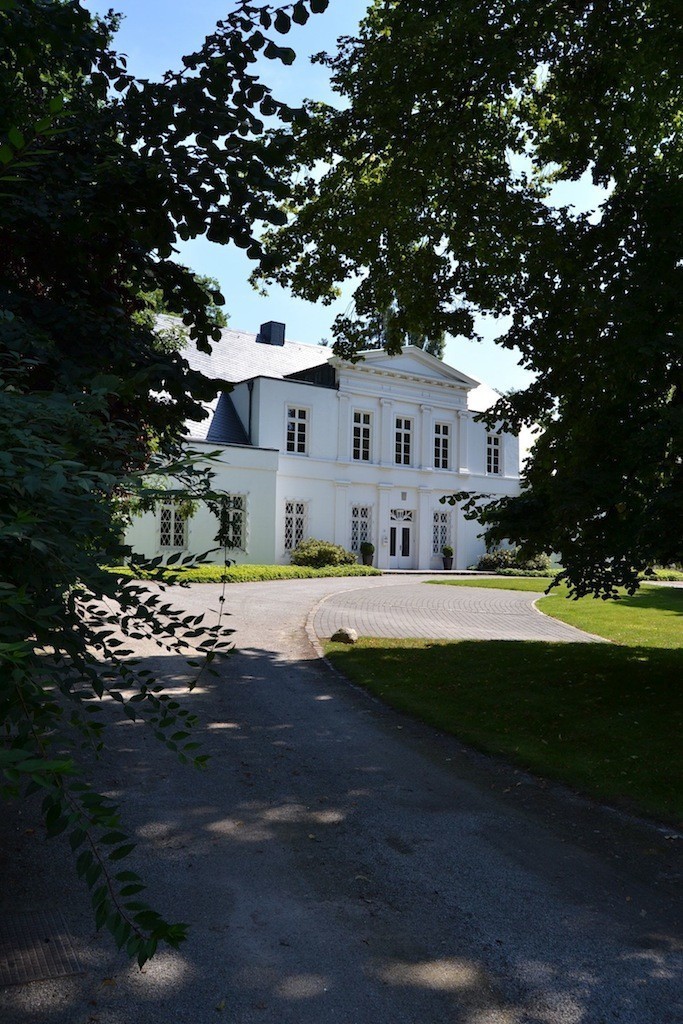 Ein schmuckes Bauwerk: die Borgward-Villa an der Horner Heerstraße 11-13. Foto: Frank Hethey